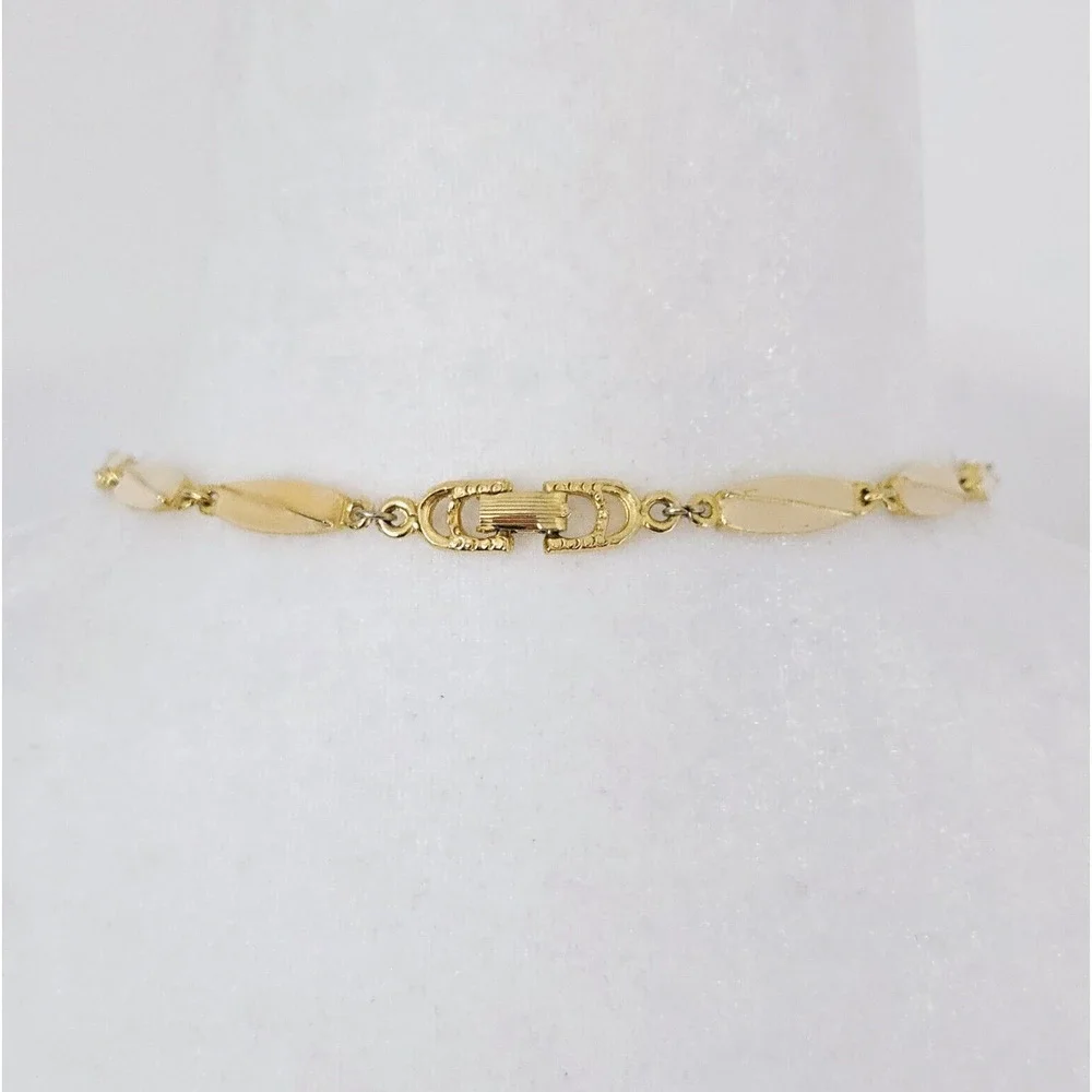 Vintage Choker Necklace Goldtone Cream Enamel Classic Midcentury Twee Coquette